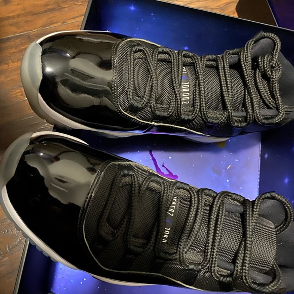 Jordan 11 Space Jam - Picture 3 of 7